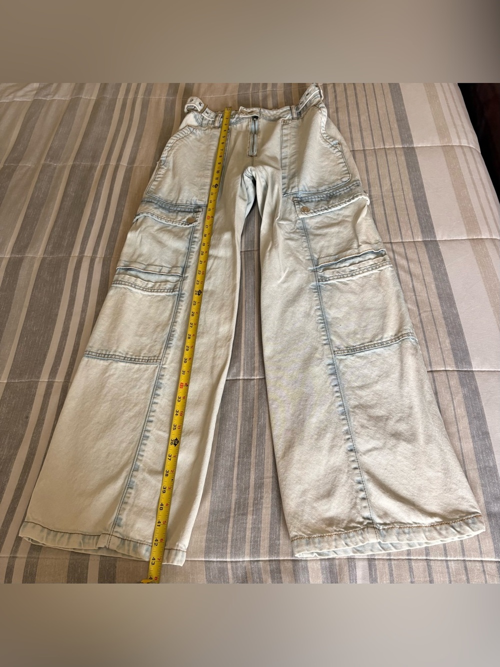 Light Wide Leg Denim Cargo Pants